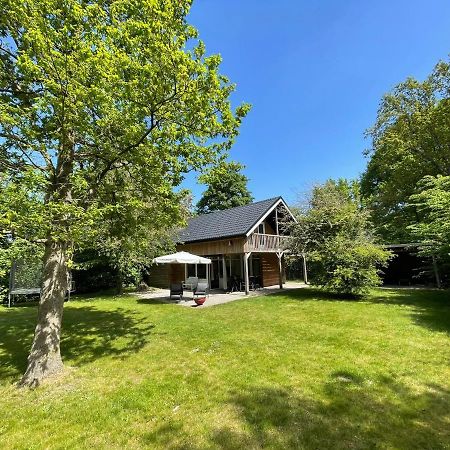 Tofino, Een Comfortabel Vakantiehuis Naast Een Bos En Zwemmeer Villa Gasselte Luaran gambar