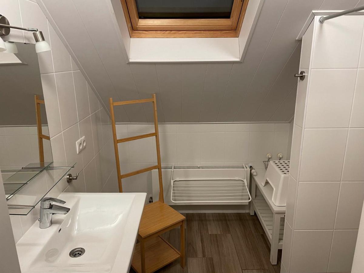 Tofino, Een Comfortabel Vakantiehuis Naast Een Bos En Zwemmeer Villa Gasselte Luaran gambar
